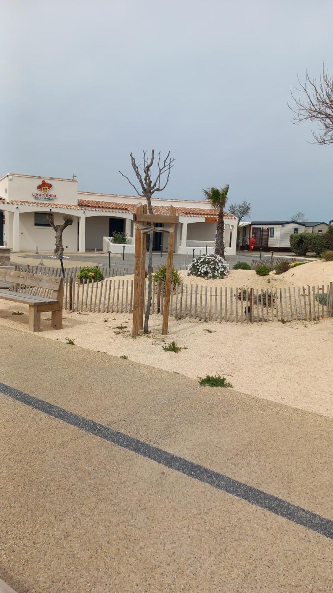 Mobil Le Castellas Bertrand /stehlin * Sete